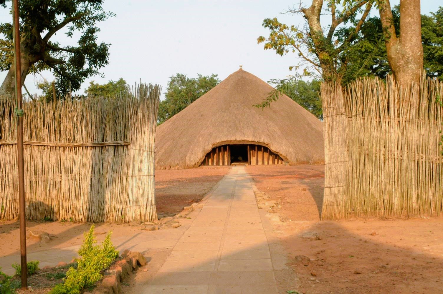 Tombes Des Rois Du Buganda À Kasubi