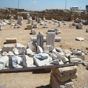 8-Artifacts_at_Abu_Mena_VII