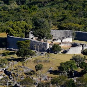 Great-Zimbabwe-still-standing_strong